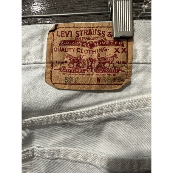 Levi 501 Jeans Original Fit Straight Button Fly White Light Blue Custom 36x34 - Picture 7 of 9